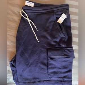 Men’s Old Navy fleece shorts